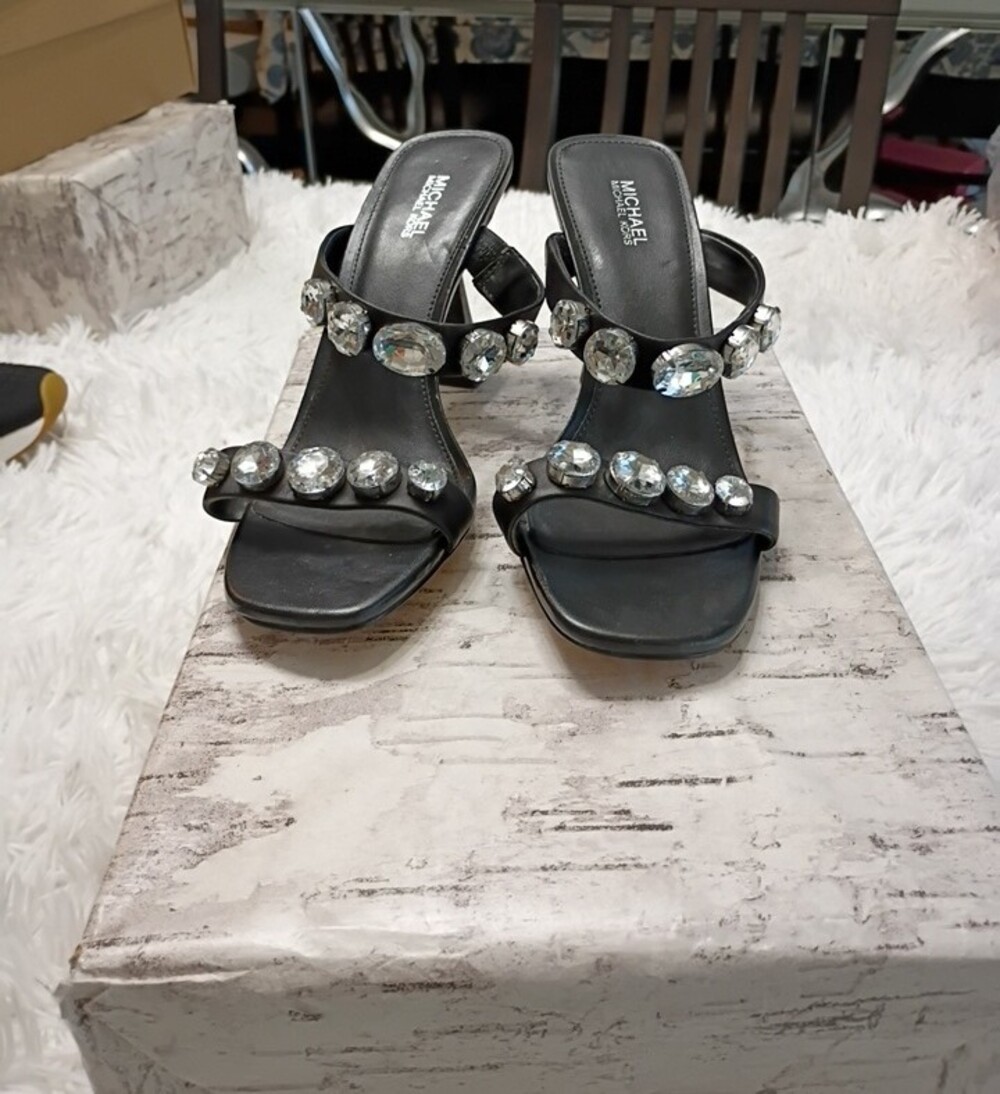 Michael Kors Clara Black Leather & Large Crystal Jeweled Slide Mules Sandals 7.5 - Picture 1 of 16